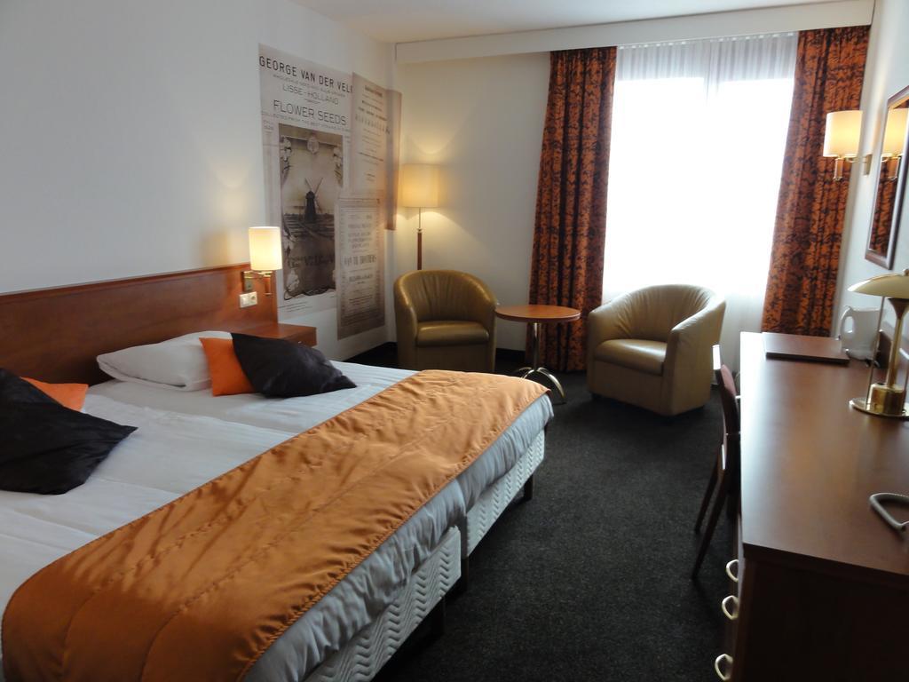 ליסא Hotel Restaurant & Casino De Nachtegaal מראה חיצוני תמונה
