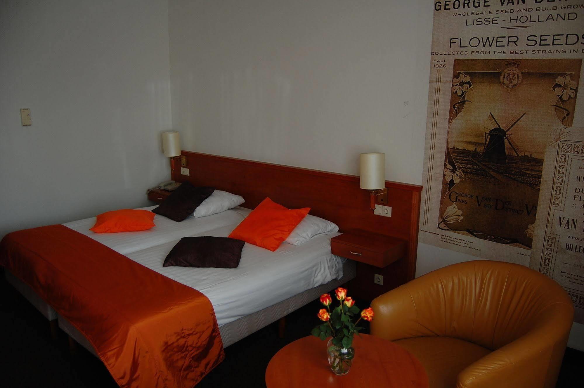 ליסא Hotel Restaurant & Casino De Nachtegaal מראה חיצוני תמונה